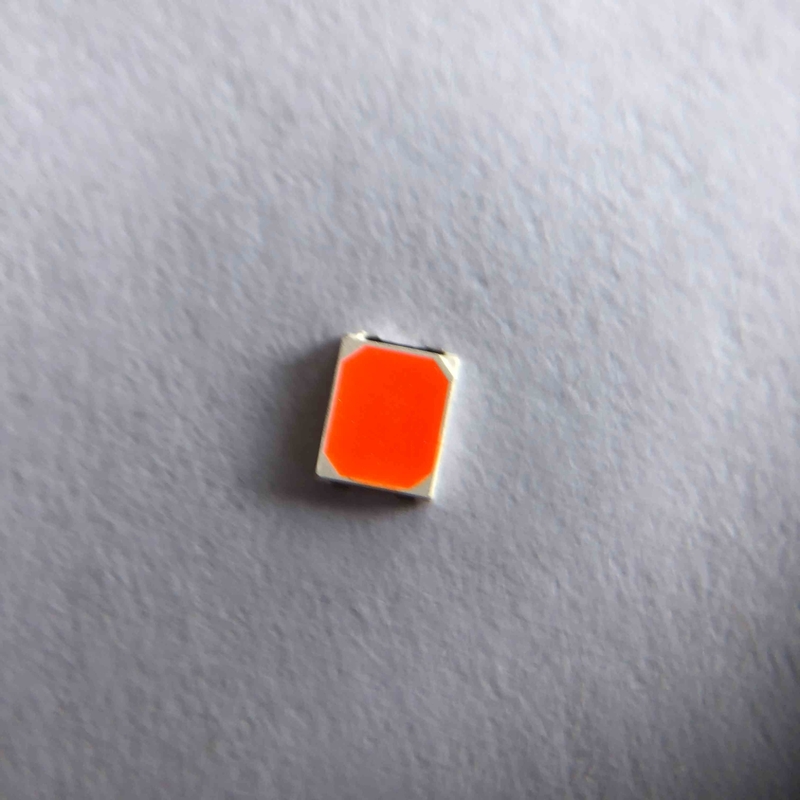 Cct 6000-6500K RGB LED Chip with Wavelength 515-530nm Green and Color Rendering Index Null